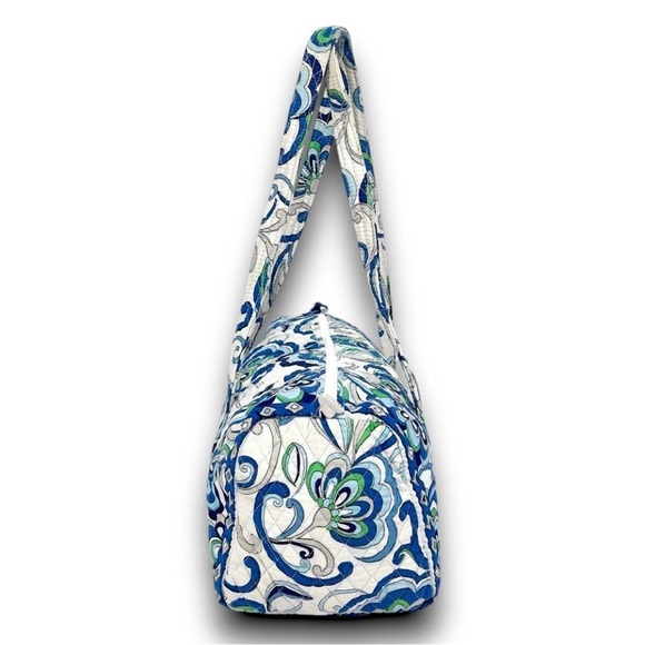 Vera Bradley Mediterranean Blue & White Floral Large Traveler Duffel Bag - Picture 5 of 6